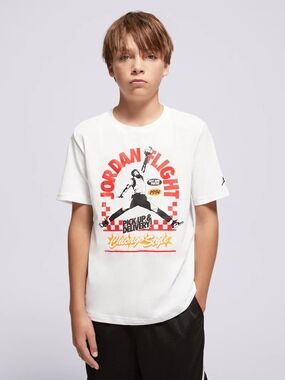 Jordan Deep Dish Youth White Graphic Tee Size Small (8-10 Years)